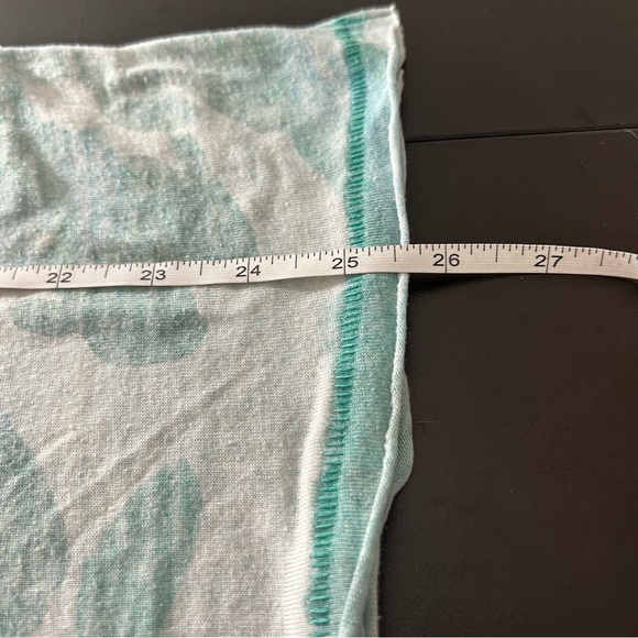 Free People Women's Short Sleeve T-Shirt Blue Green Camo Print Size XS - Picture 7 of 8